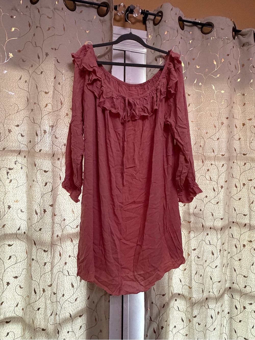 Women’s Ruffle Off-Shoulder blouse in Dusty Rose